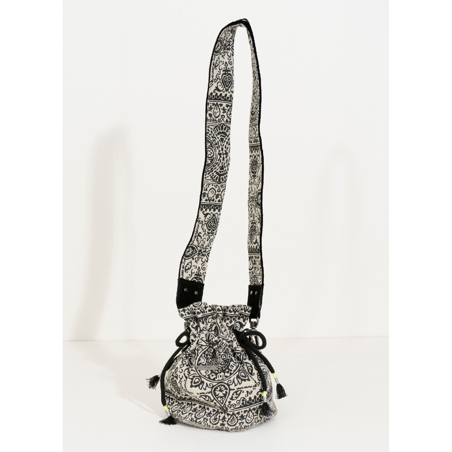 Maaji hobo clearance bag